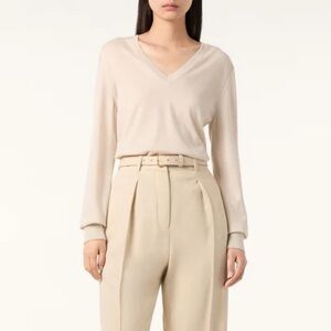 Loro Piana Women's 100% Cashmere V-Neck Tapioca Beige Sweater Size 46